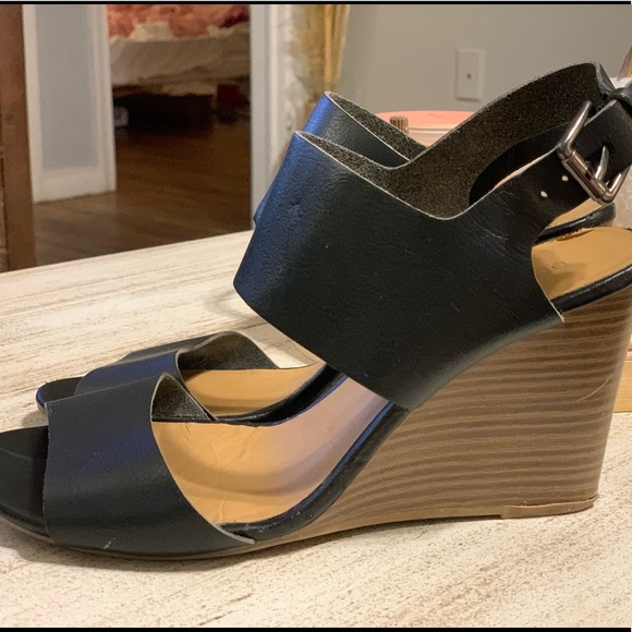 Black Wedge Heel Ankle Strap Sandals Old Navy - Picture 4 of 4